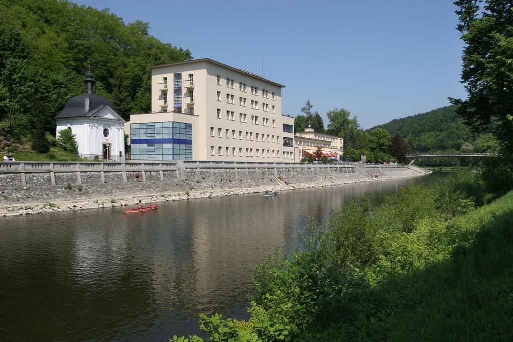 Hotel Cementar Hranice  Exterior photo